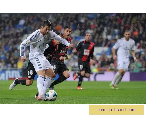 洪明甫执教韩国首战主场遭球迷嘘声震耳欲聋